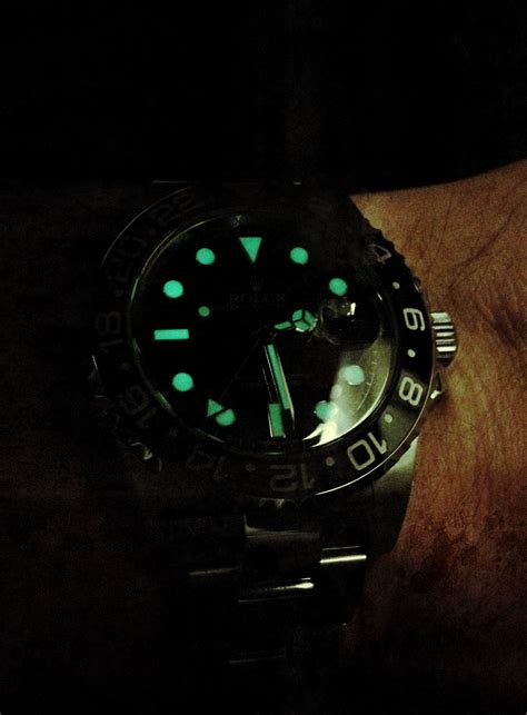 does rolex datejust glow in the dark